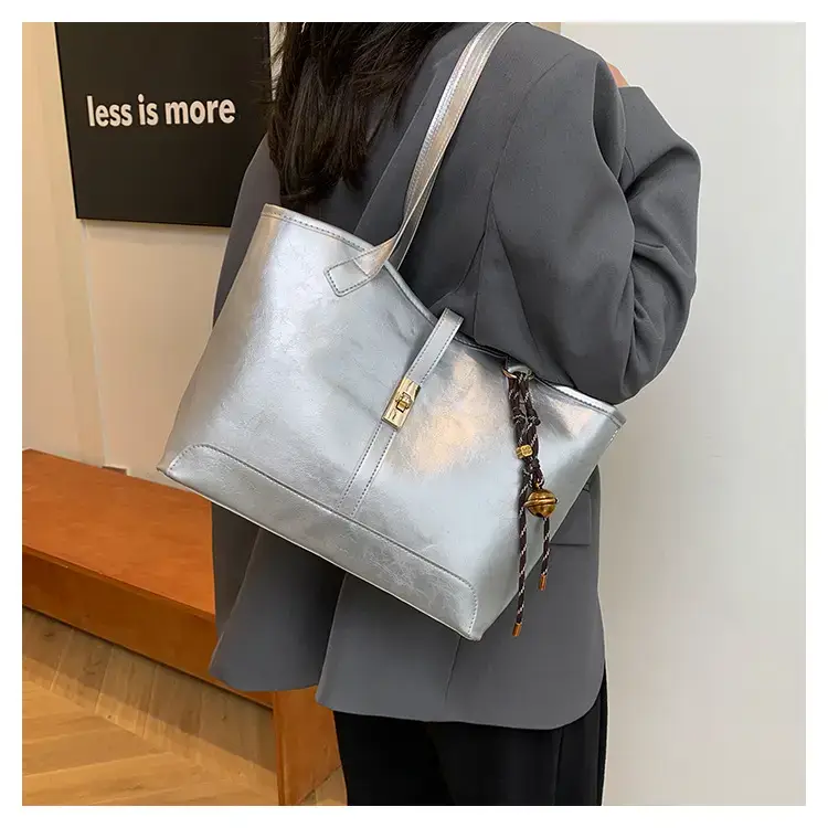 Black Vintage Tote Bag for Women 2024 — feature 11