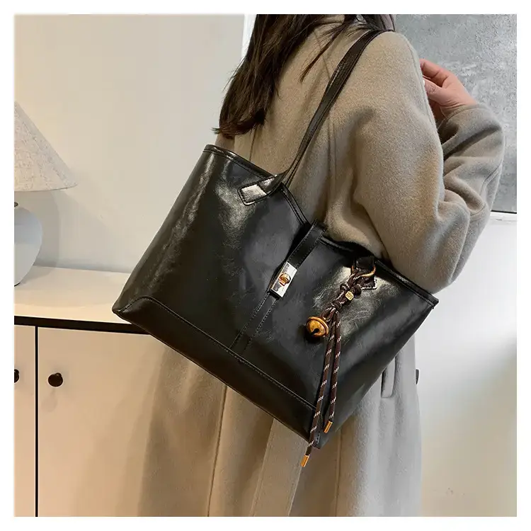 Black Vintage Tote Bag for Women 2024 — feature 14