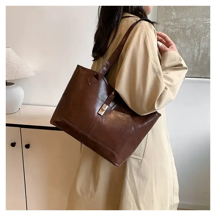 Black Vintage Tote Bag for Women 2024 — feature 9