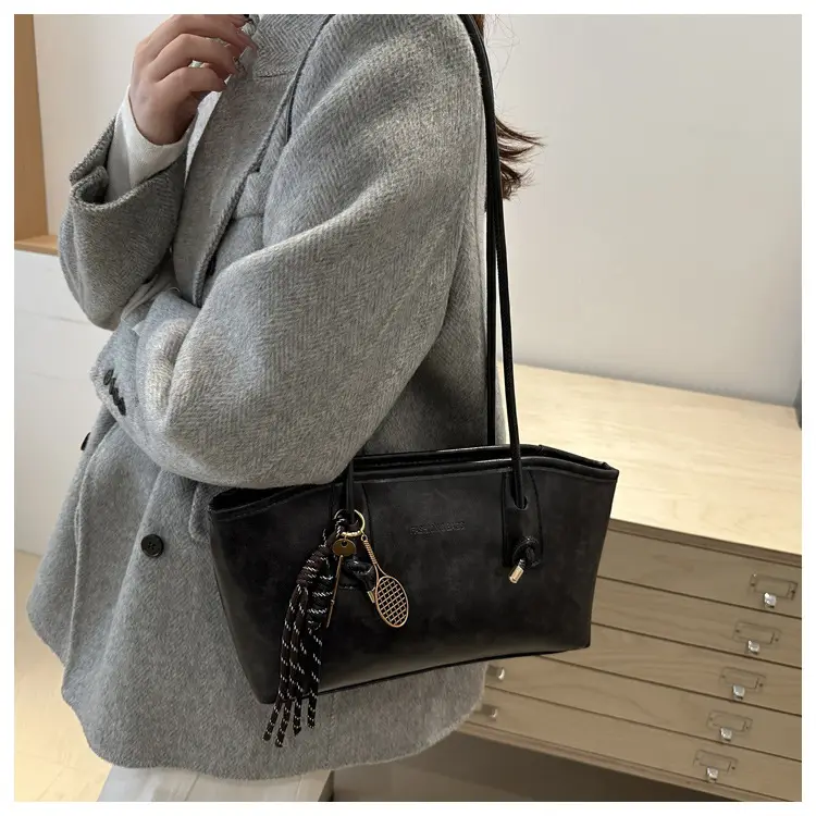 Women Textured Shoulder Bag Brown Large Capacity 2024 — feature 31