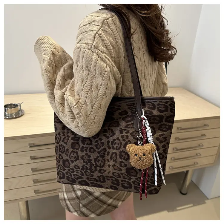 Leopard Print Large Capacity Tote Bag for Women — feature 19