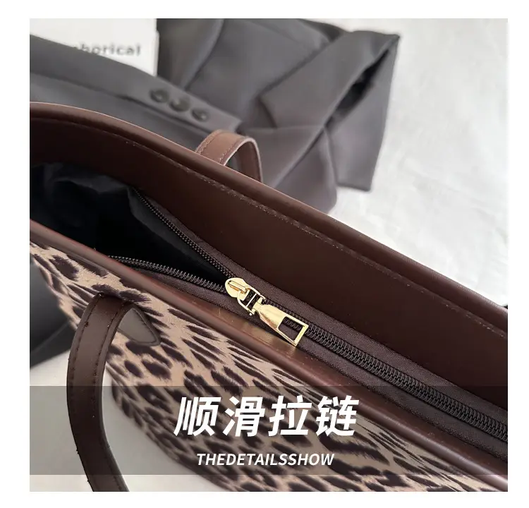 Leopard Print Large Capacity Tote Bag for Women — feature 5