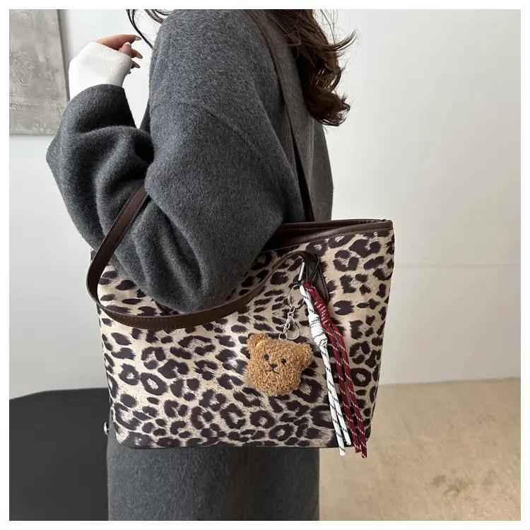 Leopard Print Large Capacity Tote Bag for Women — feature 9