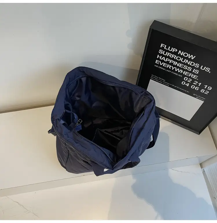 Women's Large Capacity Neutral Nylon Tote Bag — feature 21
