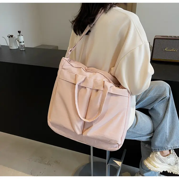 Women's Large Capacity Neutral Nylon Tote Bag — feature 34
