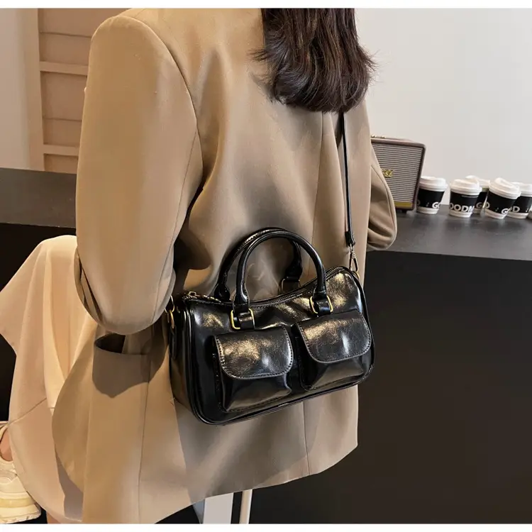 Black Crossbody Bag for Women 2024 Winter Retro Style — feature 17