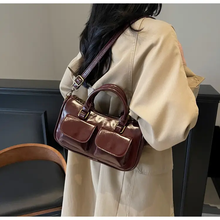 Black Crossbody Bag for Women 2024 Winter Retro Style — feature 22