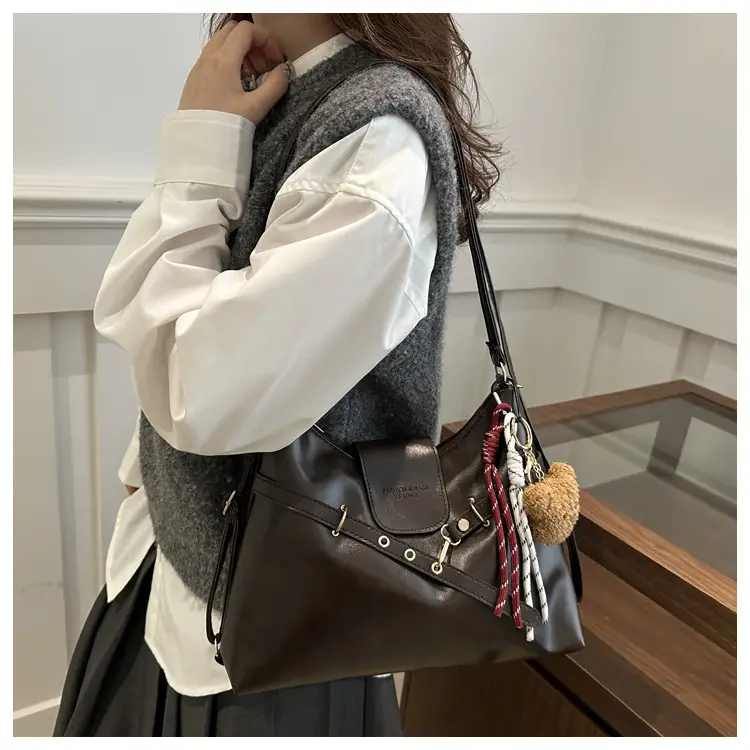 Vintage Women's Black Leather Tote Bag with Belt Decor — feature 11