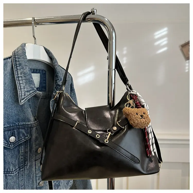 Vintage Women's Black Leather Tote Bag with Belt Decor — feature 17