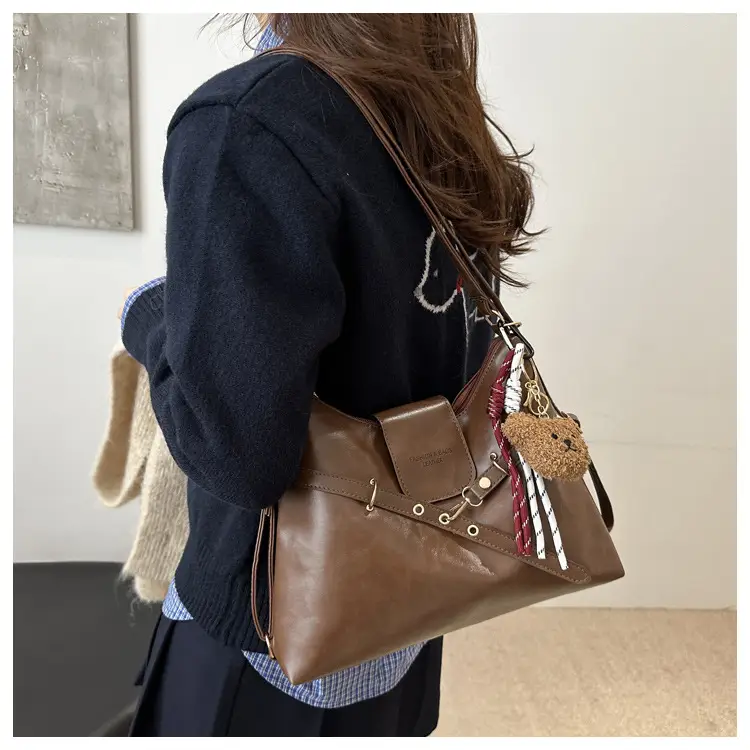 Vintage Women's Black Leather Tote Bag with Belt Decor — feature 8