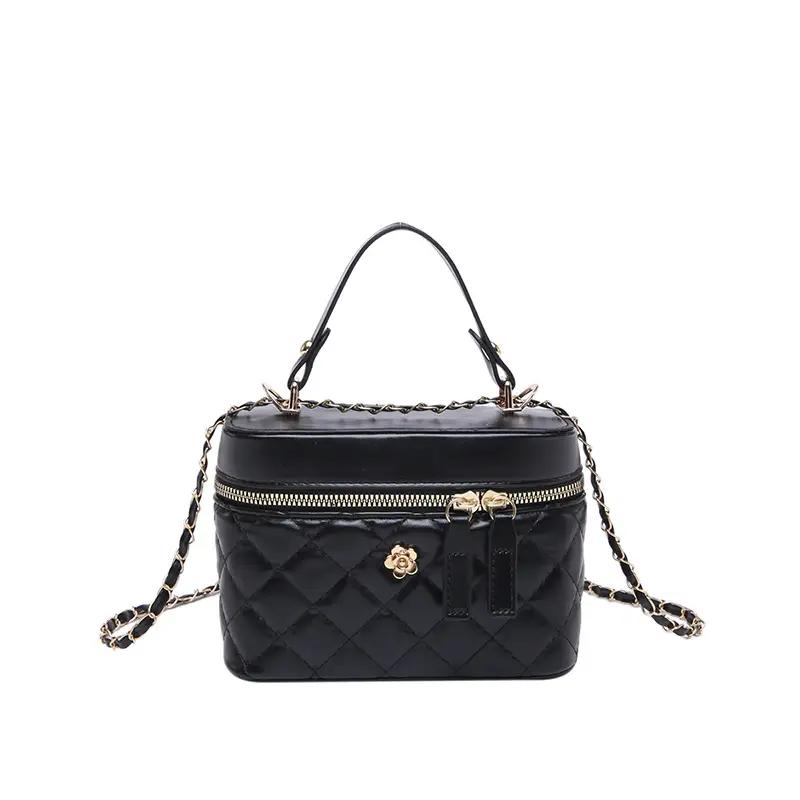 Elegant Diamond Embroidery Shoulder Bag White 2024 - Image 10