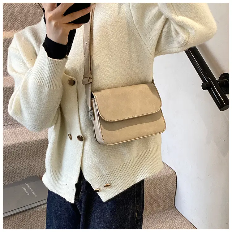 Stylish Black Square Crossbody Bag for Women — feature 11