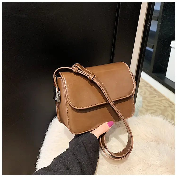 Stylish Black Square Crossbody Bag for Women — feature 27