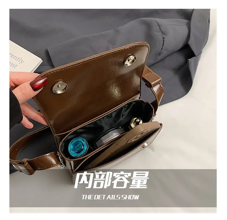 Stylish Black Square Crossbody Bag for Women — feature 3
