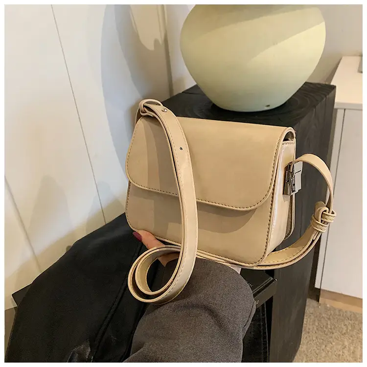Stylish Black Square Crossbody Bag for Women — feature 35