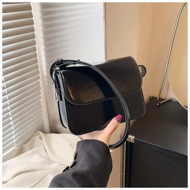 Stylish Black Square Crossbody Bag for Women — feature 37