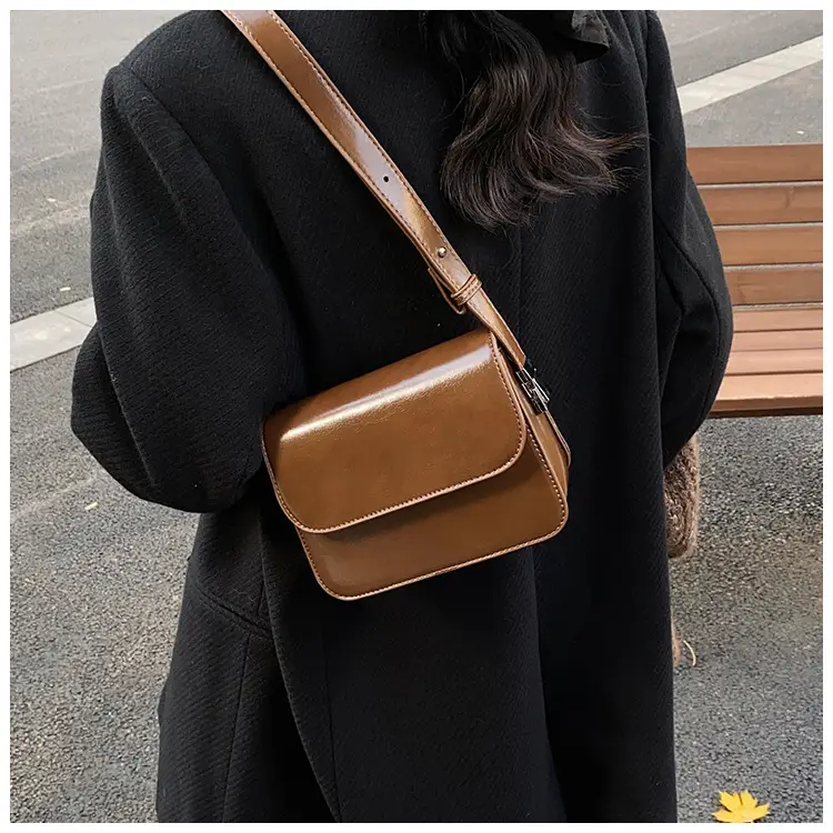 Stylish Black Square Crossbody Bag for Women — feature 9