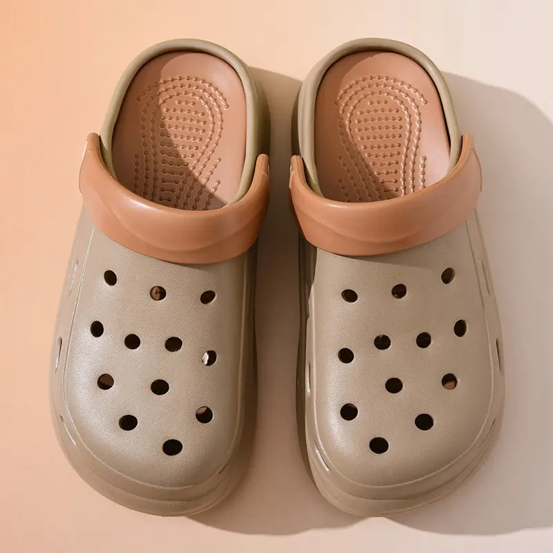EVA Hole Shoes Women's Summer Outer Wear Slippers with Feeling of Stamping on Shoes Height-increasing Thick Bottom Non-slip Wear-resistant Cute Beach Baotou Slippers - Image 3