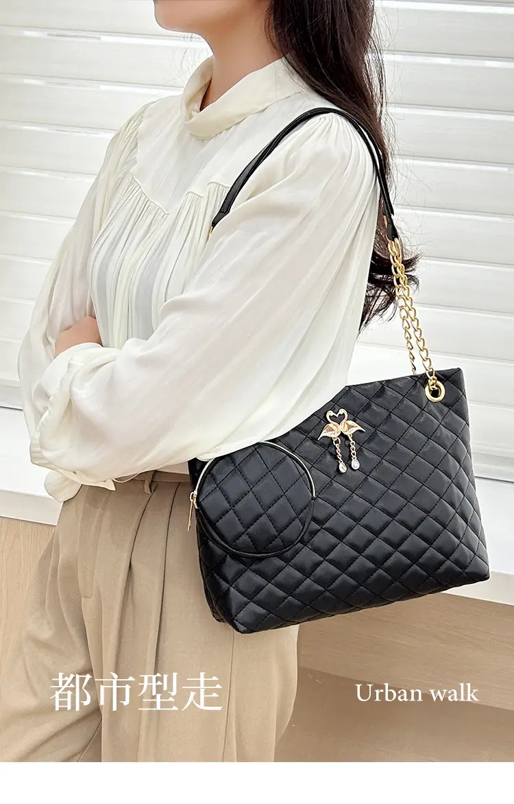 Black Diamond Quilted Women's Shoulder Bag with Chain Strap — feature 1