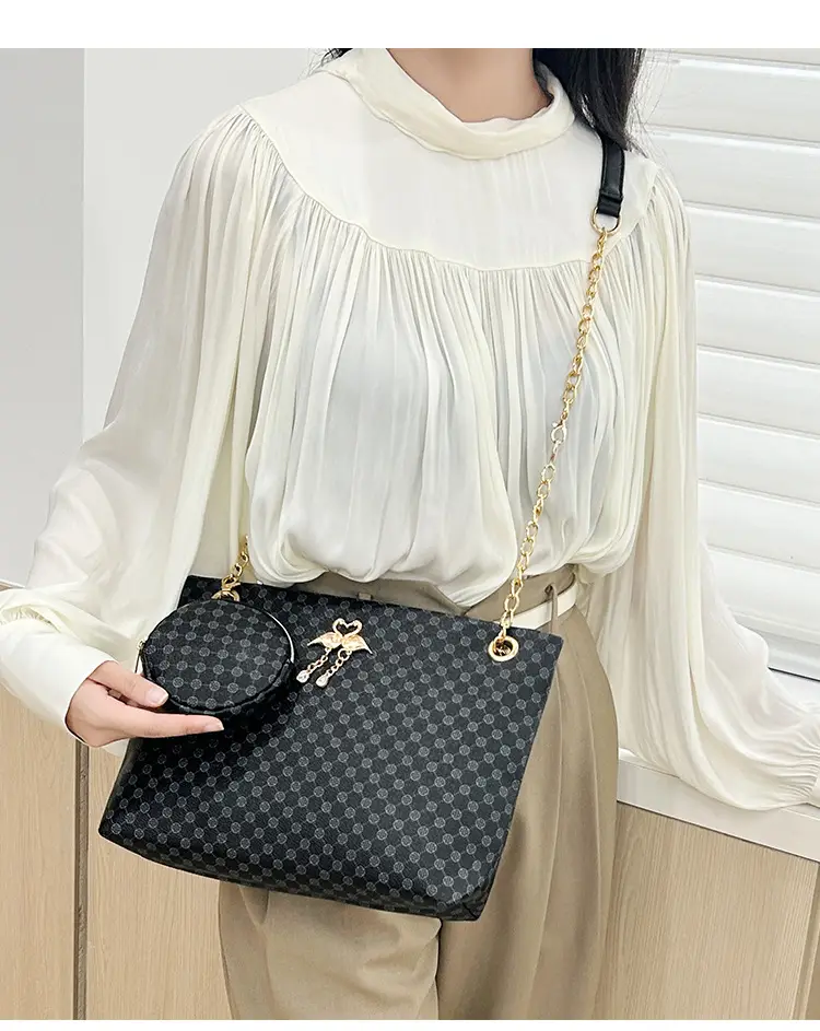 Black Diamond Quilted Women's Shoulder Bag with Chain Strap — feature 10