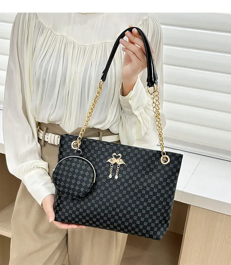 Black Diamond Quilted Women's Shoulder Bag with Chain Strap — feature 11