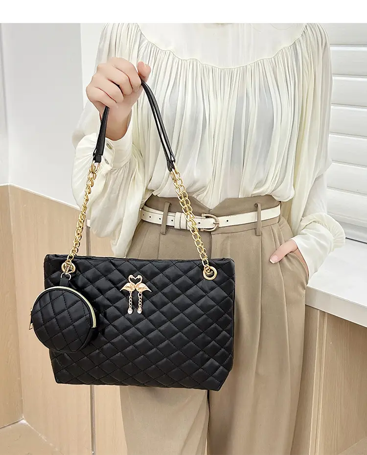 Black Diamond Quilted Women's Shoulder Bag with Chain Strap — feature 12