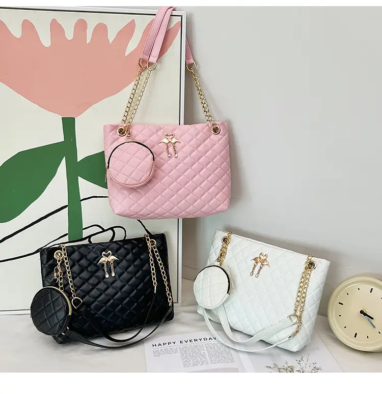 Black Diamond Quilted Women's Shoulder Bag with Chain Strap — feature 26
