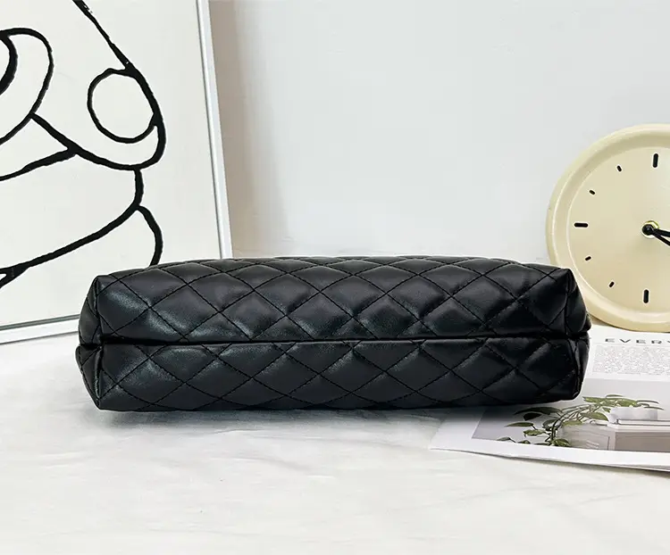 Black Diamond Quilted Women's Shoulder Bag with Chain Strap — feature 30