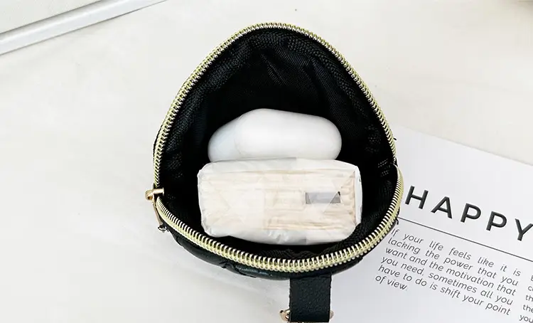 Black Diamond Quilted Women's Shoulder Bag with Chain Strap — feature 35