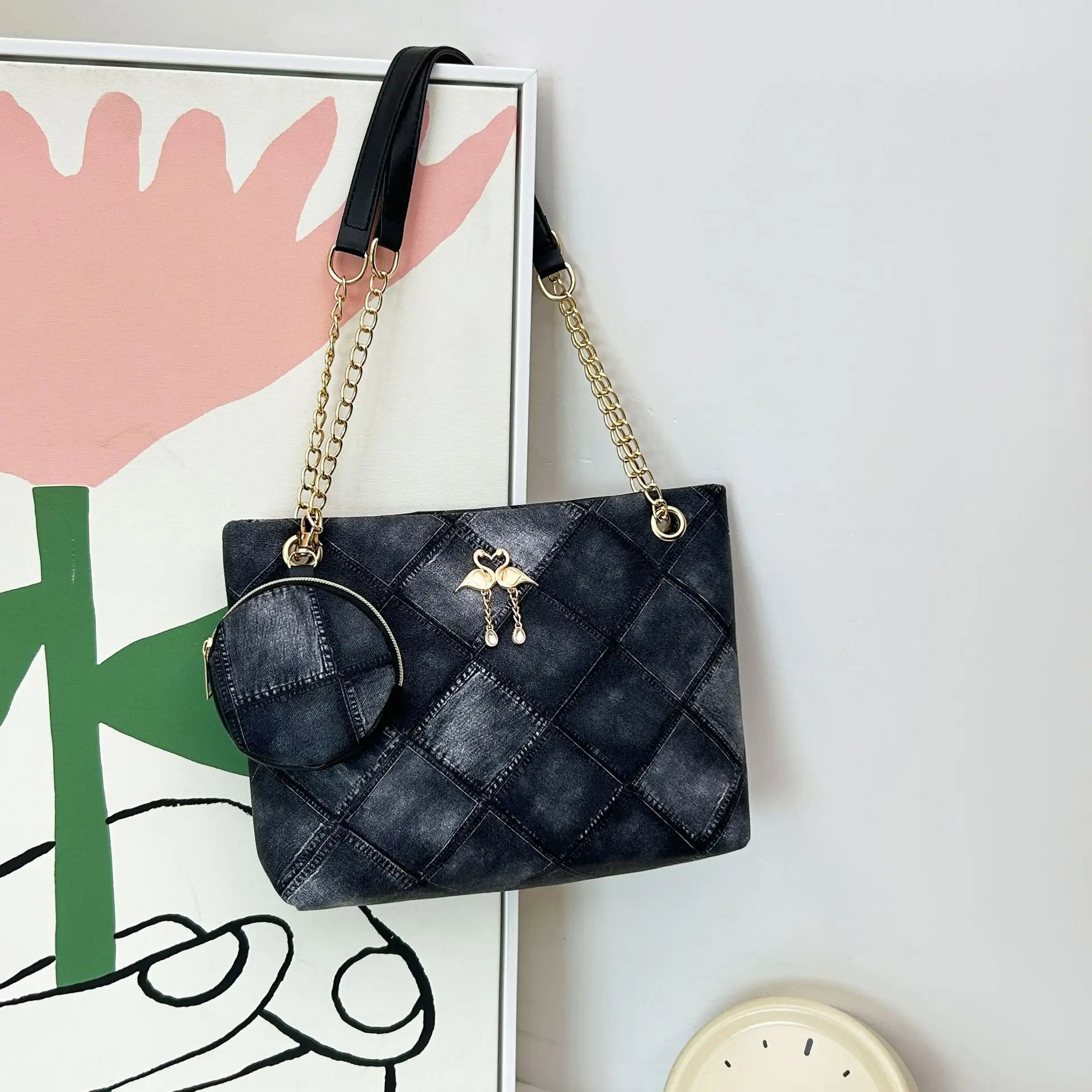 Black Diamond Quilted Women's Shoulder Bag with Chain Strap - Image 7