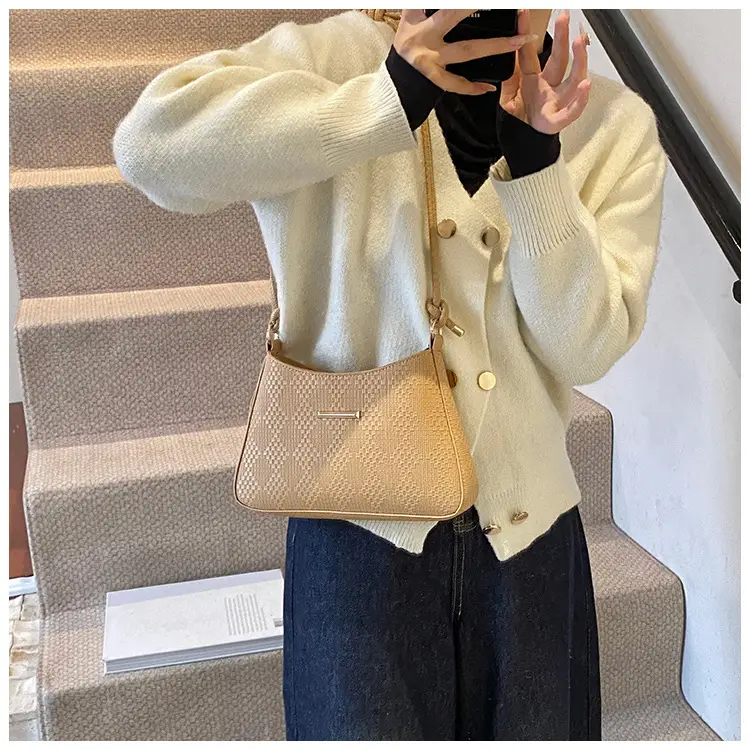 Black Textured Crossbody Bag for Women 2024 — feature 27