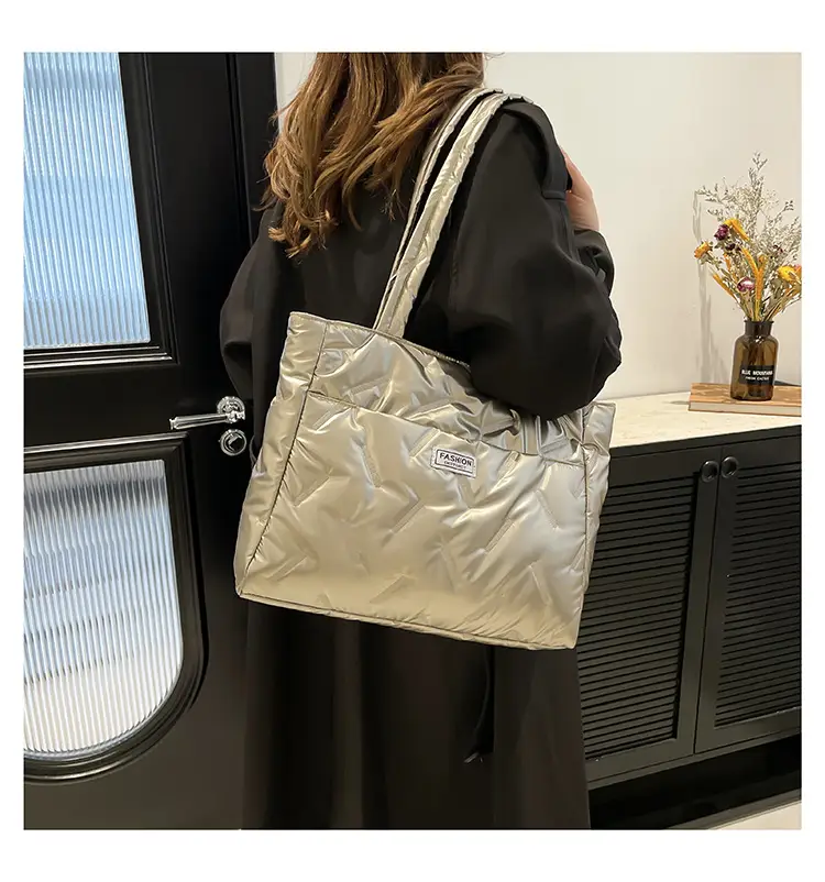 Black Padded Shoulder Bag Women Large Capacity Winter Commute — feature 12