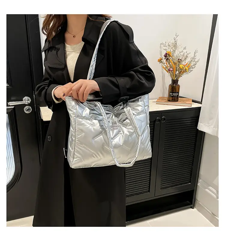 Black Padded Shoulder Bag Women Large Capacity Winter Commute — feature 14