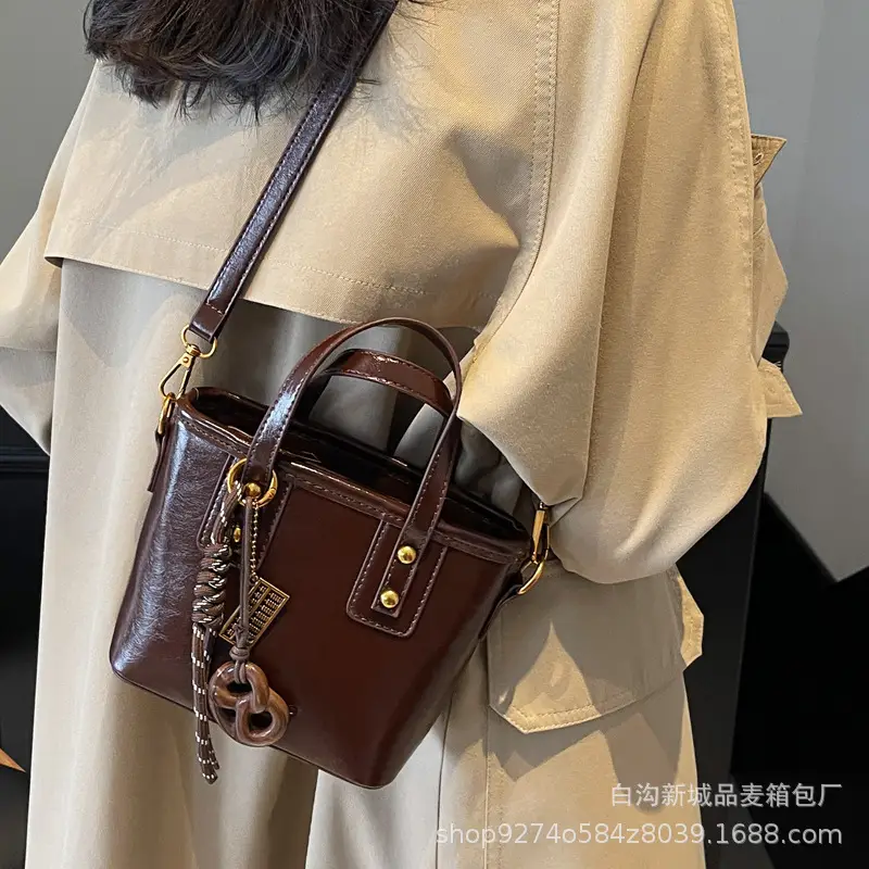 2026 Women's Square Brown Handbag with Chain Strap - Image 11