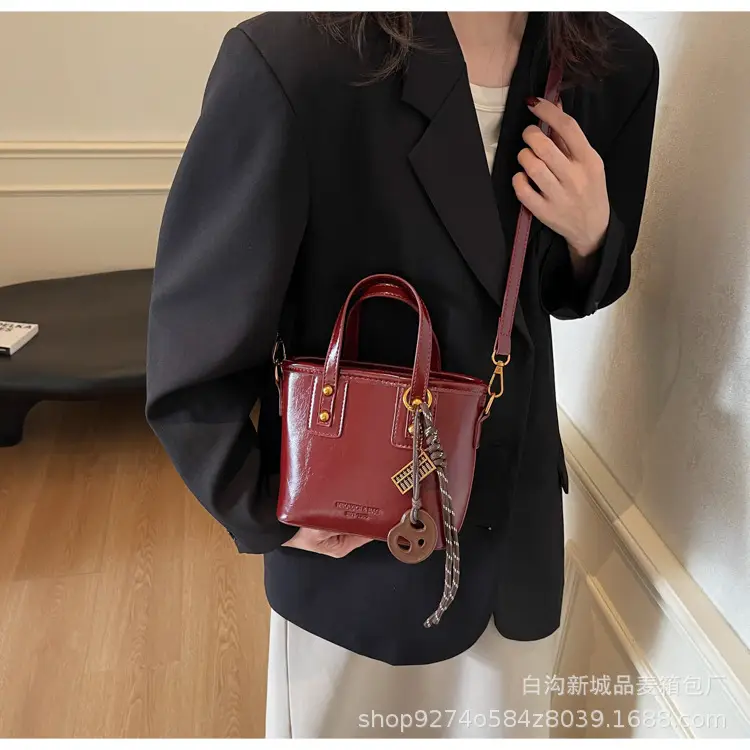 2026 Women's Square Brown Handbag with Chain Strap — feature 21