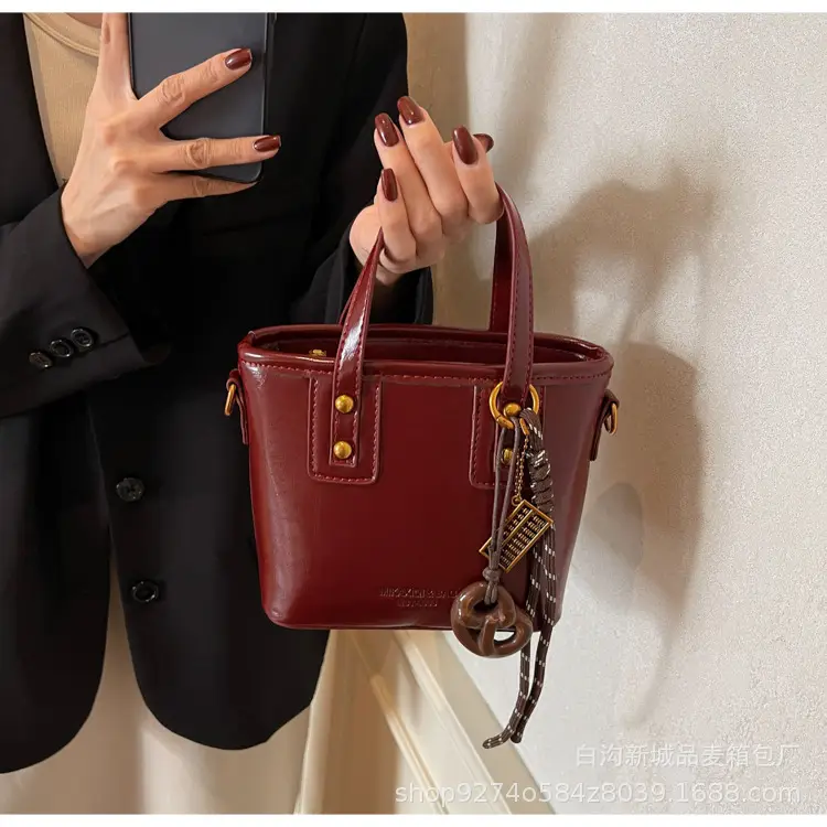 2026 Women's Square Brown Handbag with Chain Strap — feature 25