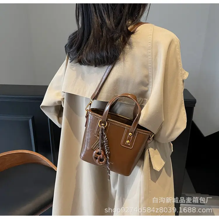 2026 Women's Square Brown Handbag with Chain Strap — feature 29