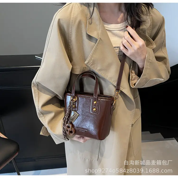 2026 Women's Square Brown Handbag with Chain Strap — feature 31