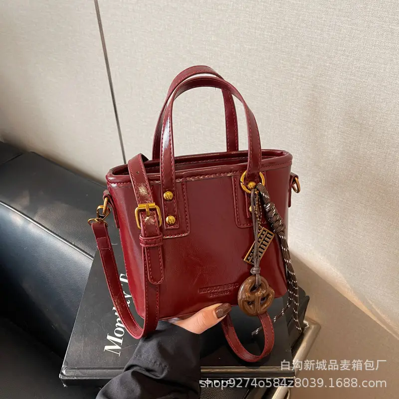 2026 Women's Square Brown Handbag with Chain Strap - Image 2
