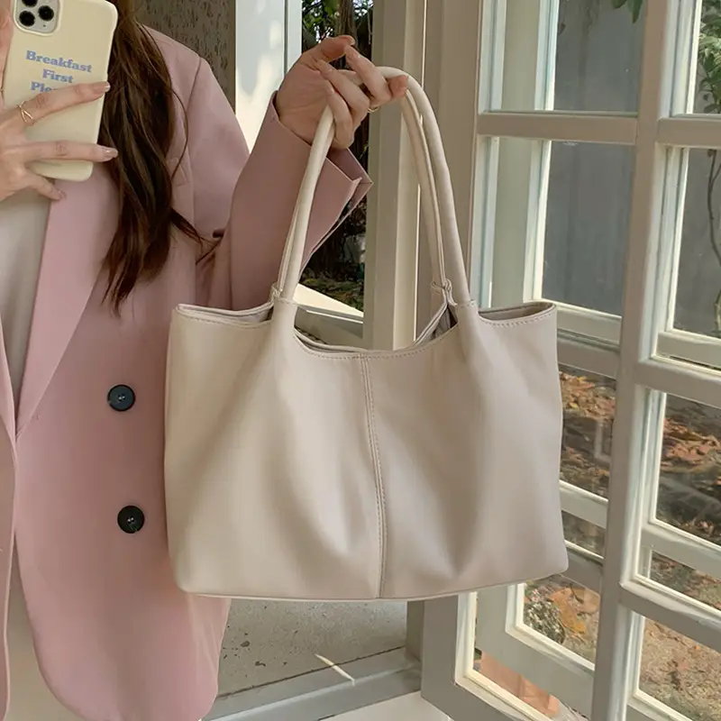 Black Large Capacity Tote Bag for Women 2025 — feature 11