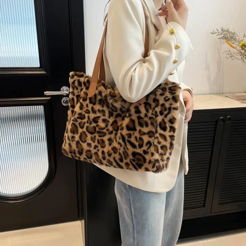 Leopard Print Plush Tote Bag Women 2024 New Arrival - Image 5