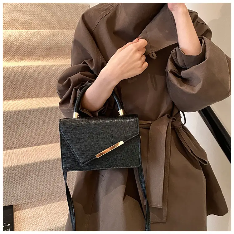 Small Square Bag Women 2025 Shoulder Crossbody Black — feature 16