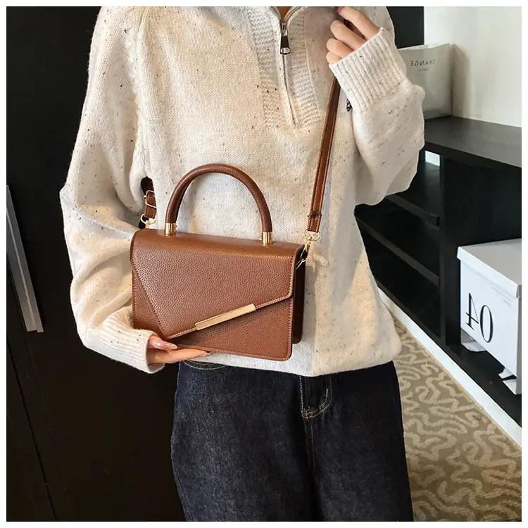Small Square Bag Women 2025 Shoulder Crossbody Black — feature 8