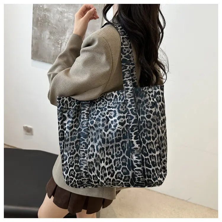 Leopard Print Women's Large Tote Bag with Handles — feature 10