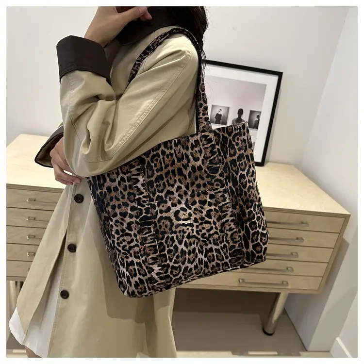 Leopard Print Women's Large Tote Bag with Handles — feature 14