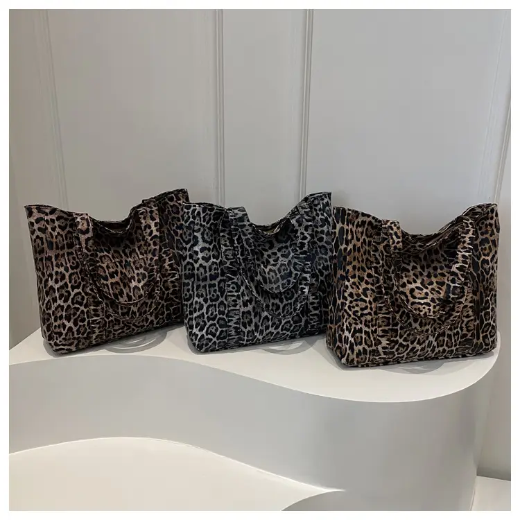 Leopard Print Women's Large Tote Bag with Handles — feature 20