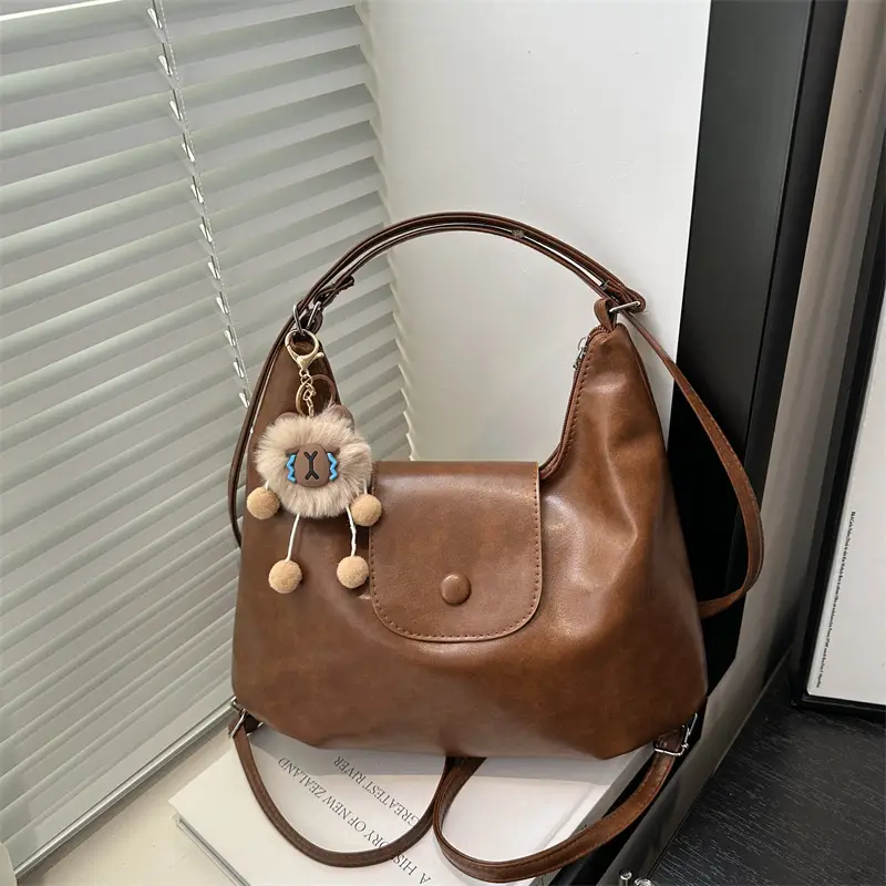 Retro Black Crossbody Bag with Doll Keychain 2024 - Image 8