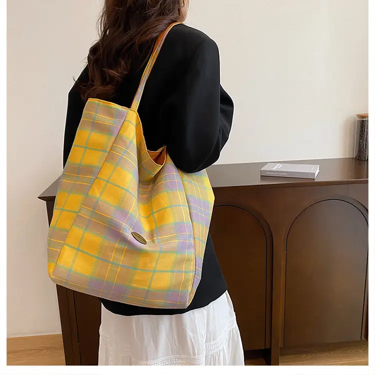 Double-sided British Plaid Shoulder Bag 2024 Autumn Vintage Large Capacity Tote Bag Women — feature 13