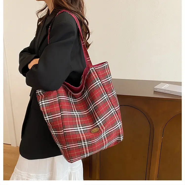 Double-sided British Plaid Shoulder Bag 2024 Autumn Vintage Large Capacity Tote Bag Women — feature 8