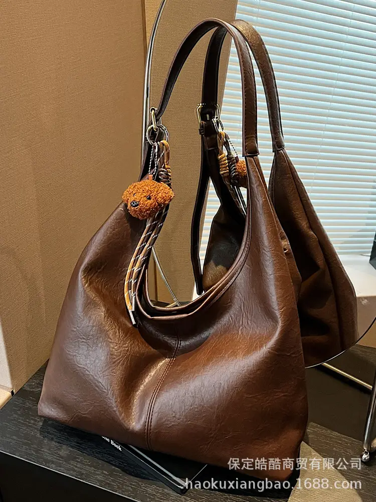 Women's Brown Leather Tote Bag Large Capacity Retro Design - Image 12